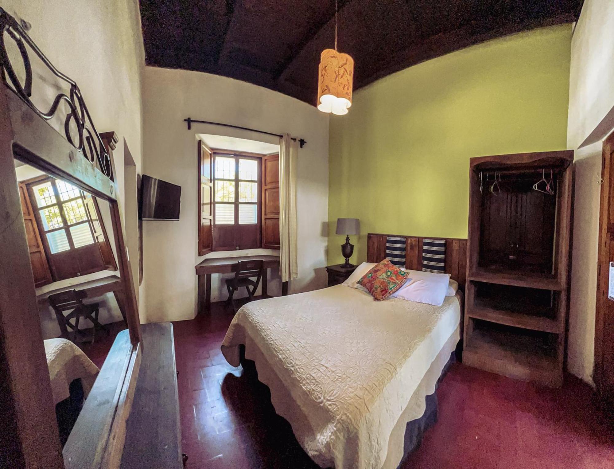Hostal Antigueeno Антигуа-Гватемала Экстерьер фото